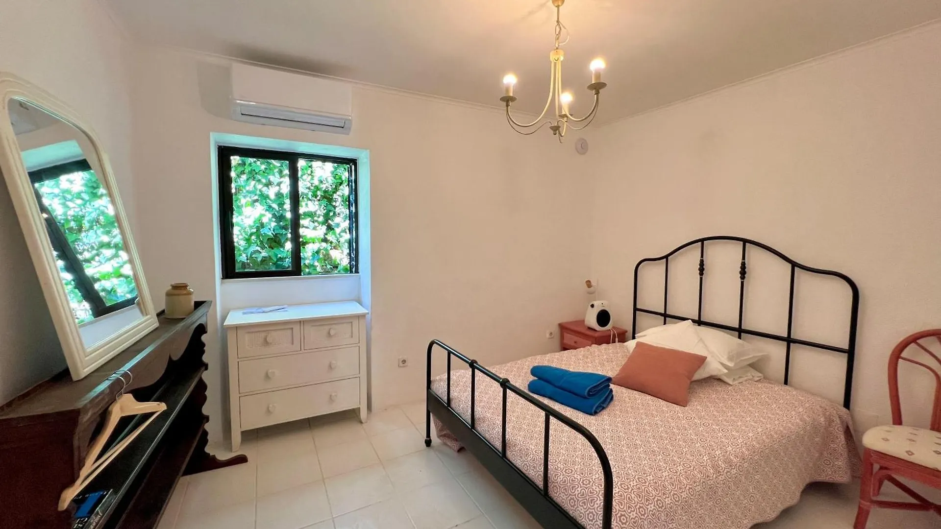 Casa De Limoeiro - Countryside Villa With Annexe Loule